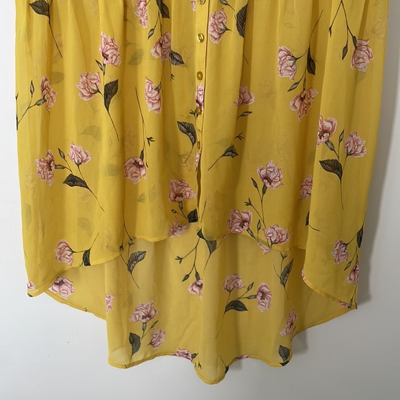 Torrid Yellow floral Top - Picture 3 of 11